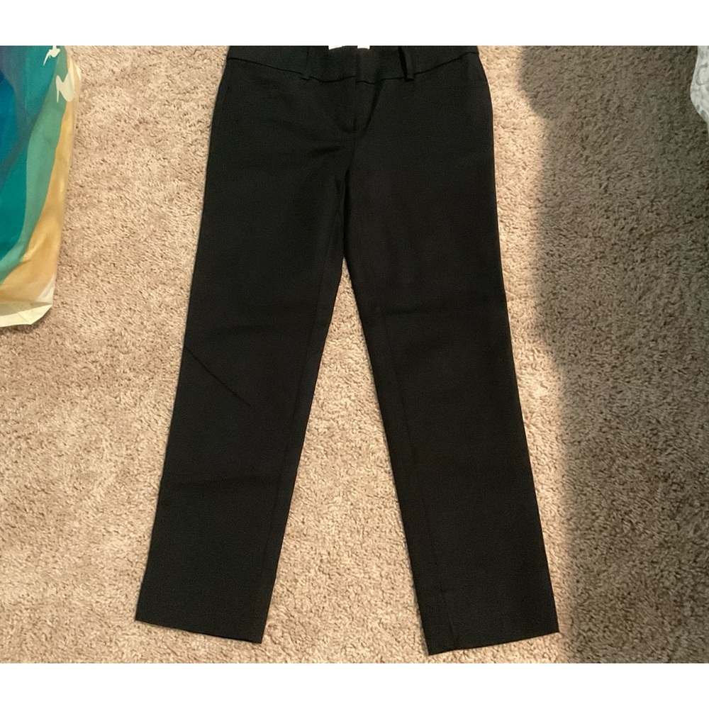New with tag dress crop pants by Ann Taylor loft black